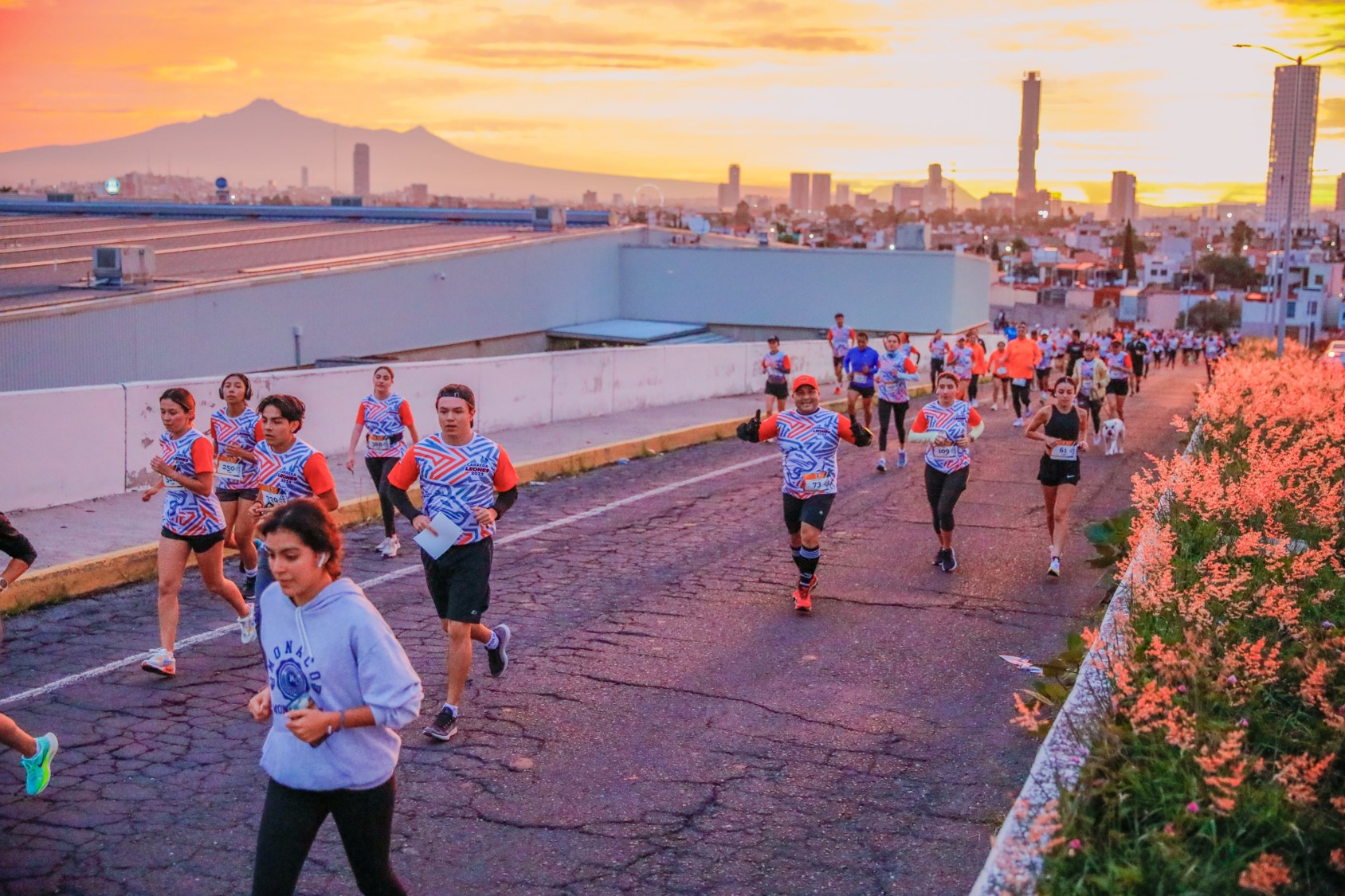Cientos de atletas celebraron el regreso de la Carrera Leones de la Anáhuac Puebla